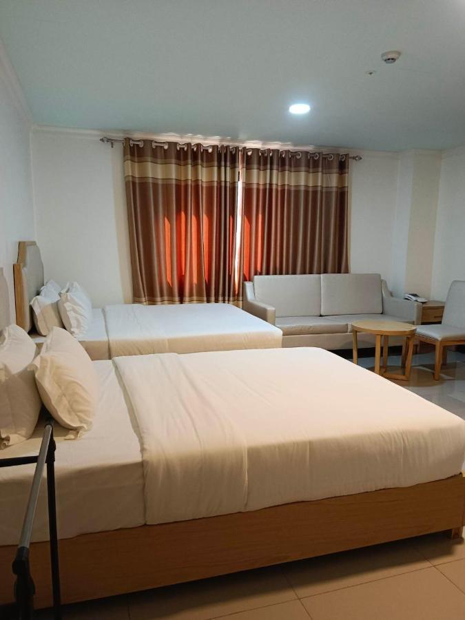 Punta Clark Hotel Clark Field Luaran gambar