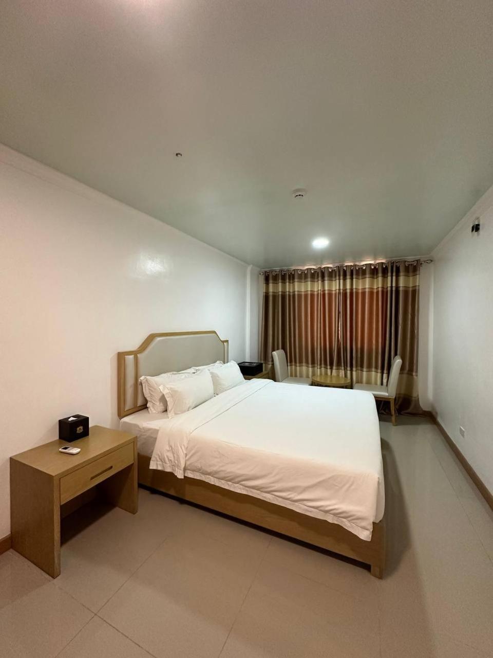 Punta Clark Hotel Clark Field Luaran gambar