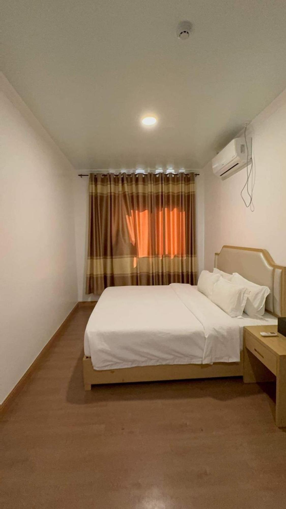 Punta Clark Hotel Clark Field Luaran gambar